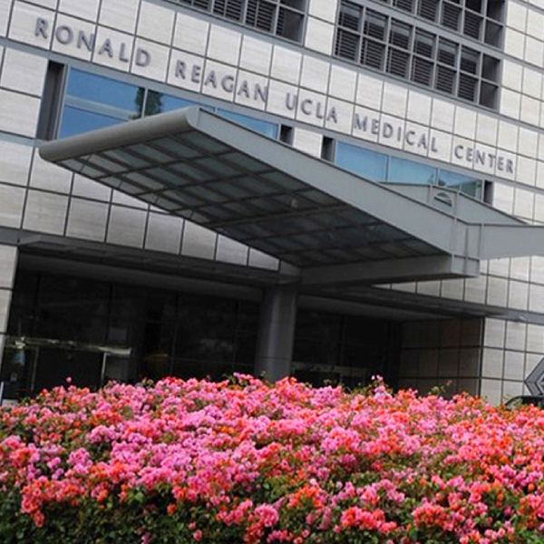 Ronald Regan UCLA Medical Center building
